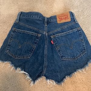 Levi’s cutoff jean shorts